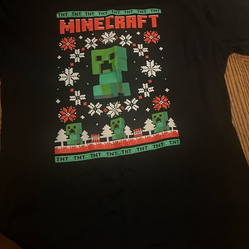 Minecraft Creeper Holiday T-Shirt